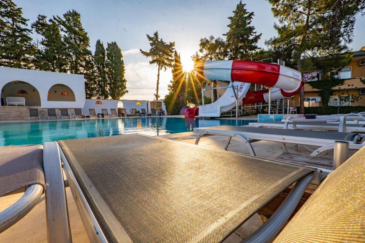 Dream Holiday Resort Burhaniye Екстер'єр фото